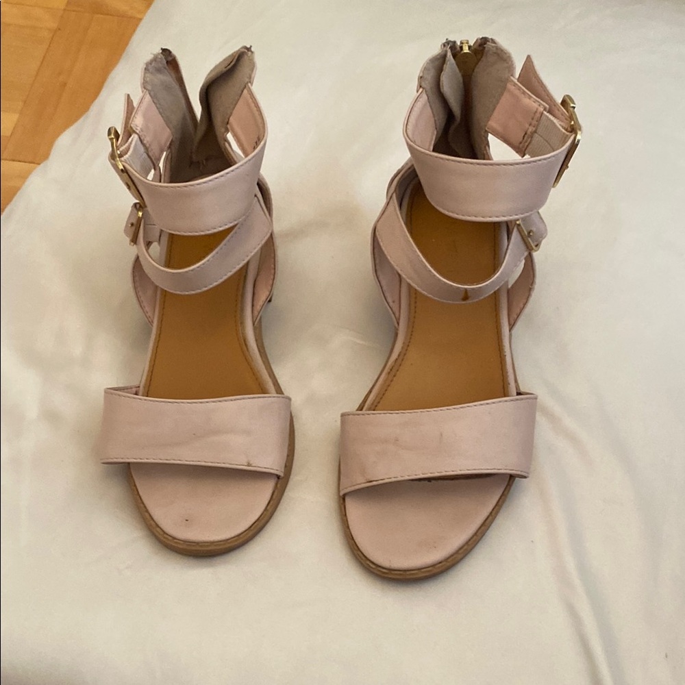 Elegant Pink Strappy Sandals